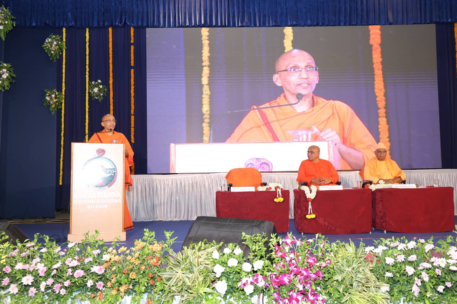 Swami Yukteshananda
