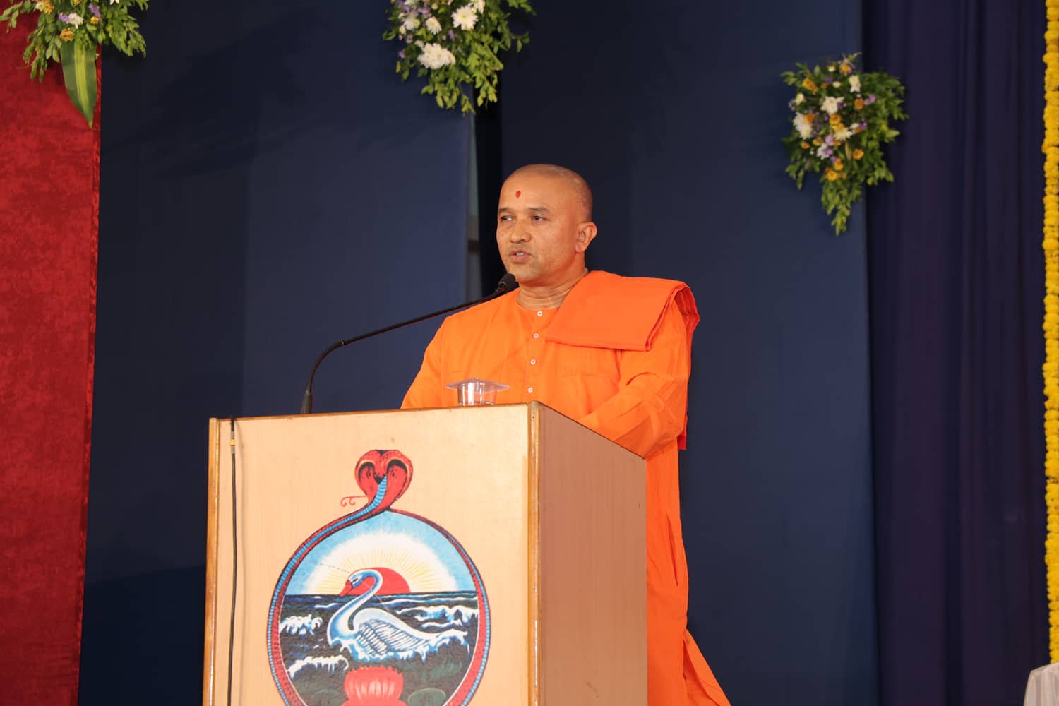 Swami Tadyuktananda